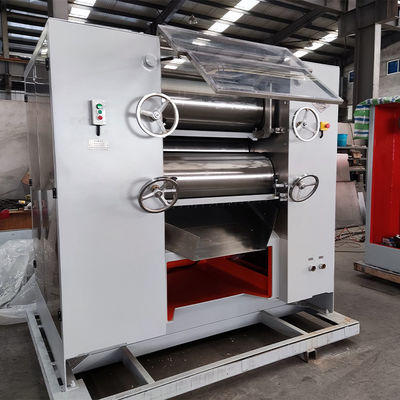 3000 KG por hora Máquina de molino de tres rodillos industrial totalmente automática